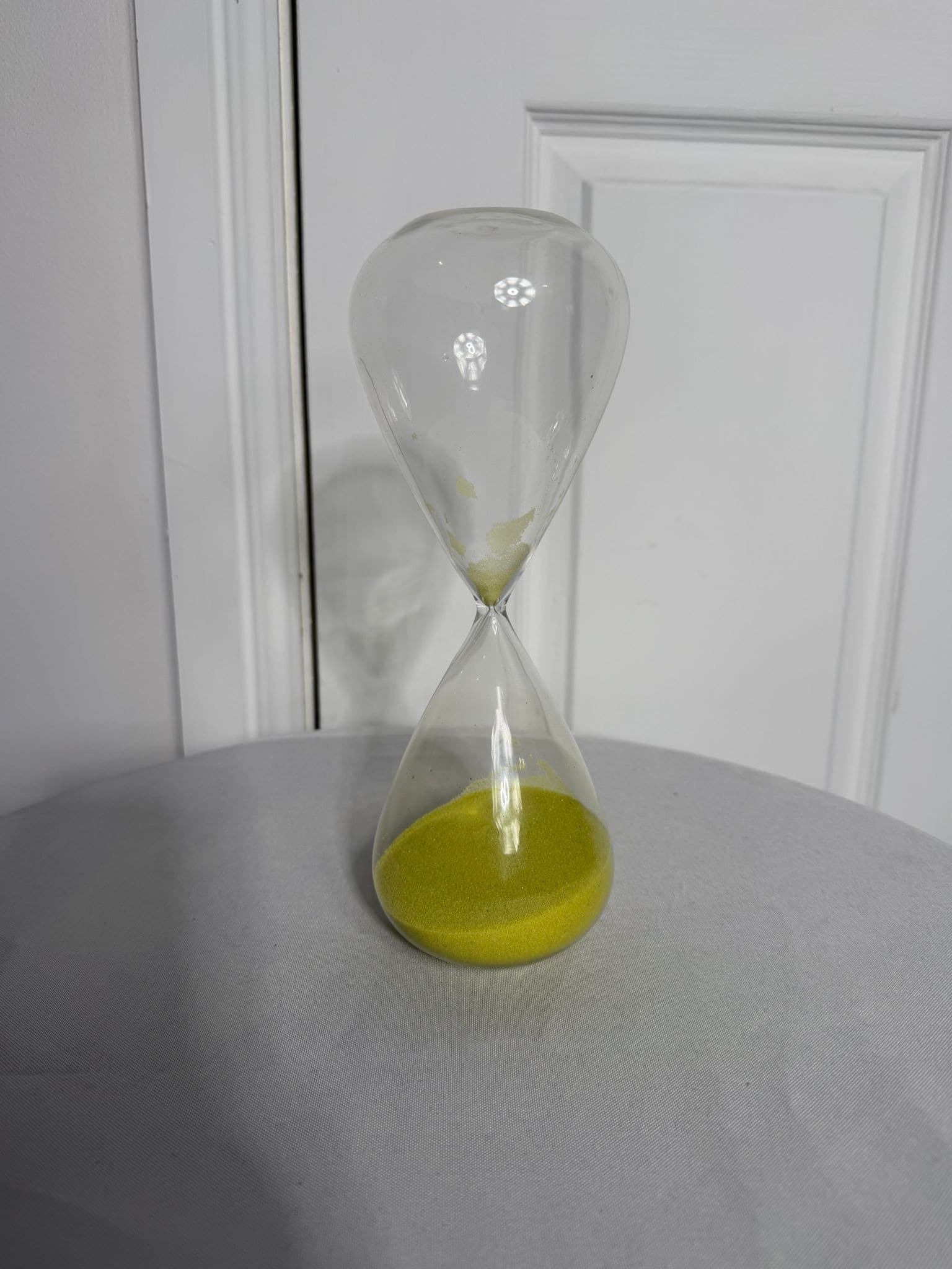 Large Modern Minimalist Glass Hourglass with Vibrant Green Sand — photo 6 of 7
