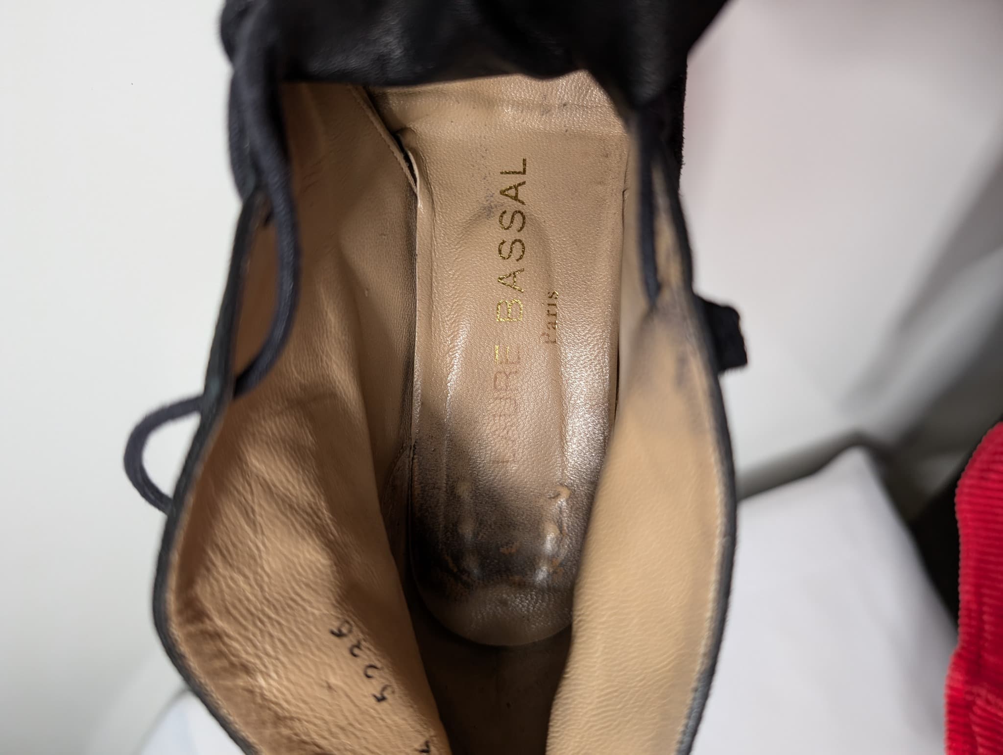 Laure Bassal Paris Vintage Suede Lace-Up Oxford Heels Black Size 6.5 — photo 6 of 9