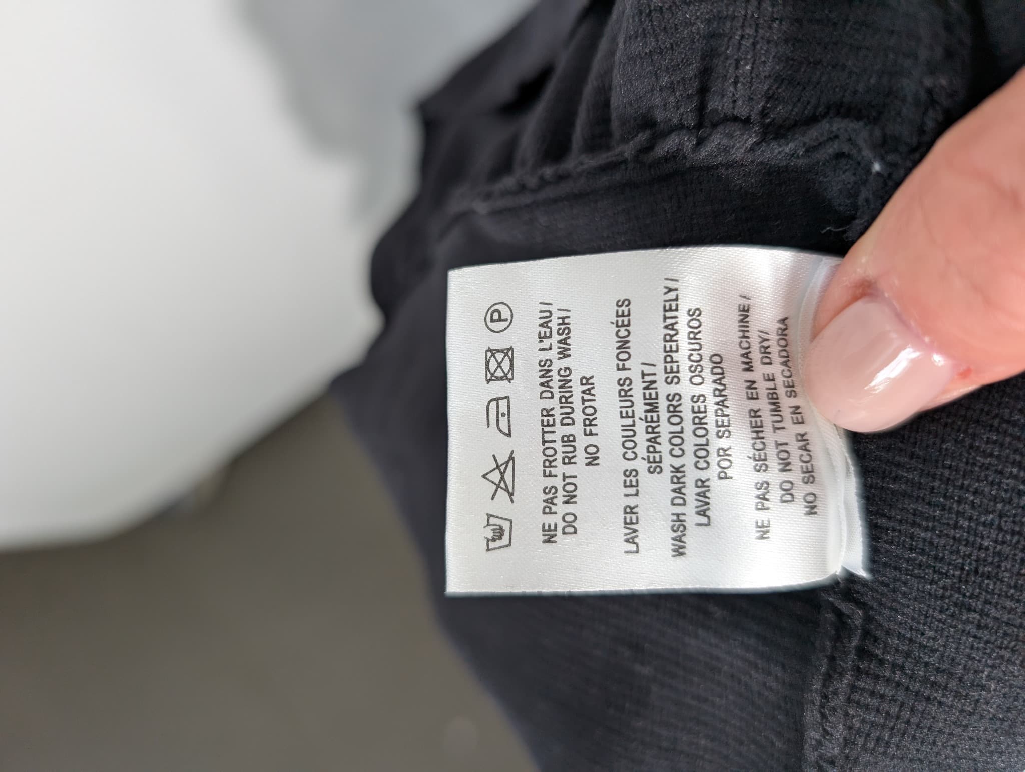 Levi's 311 Shaping Skinny Jeans Black Women's Size 32 — photo 2 of 13