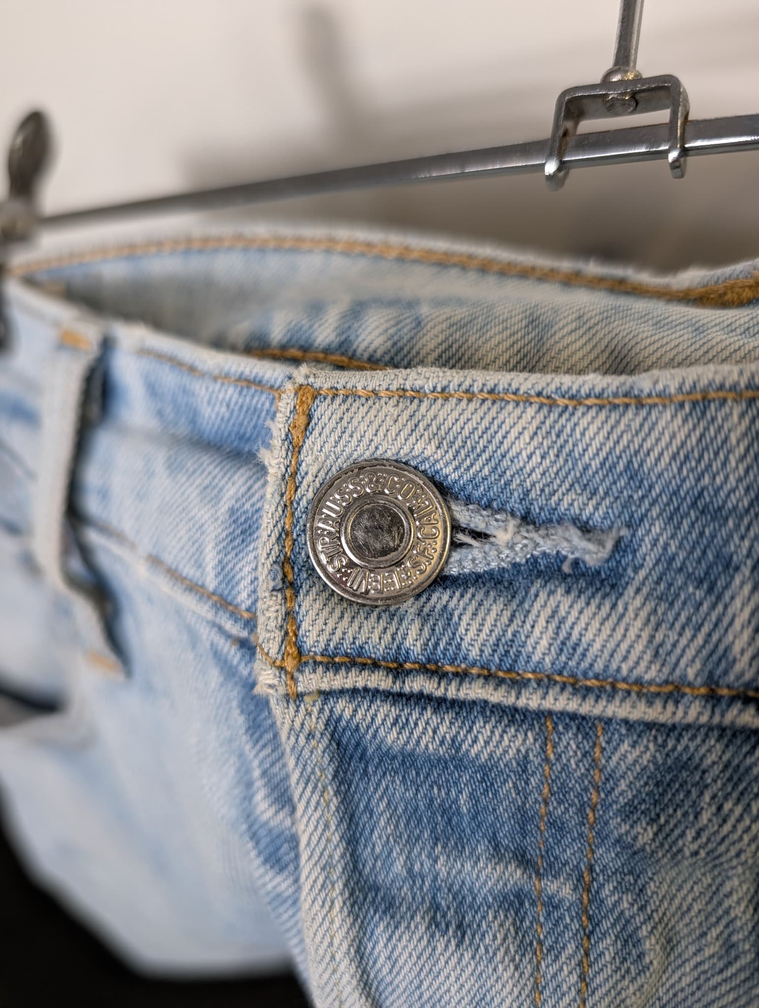 Levi's 501 Original Fit Distressed Light Wash Jeans Size S — photo 2 of 10