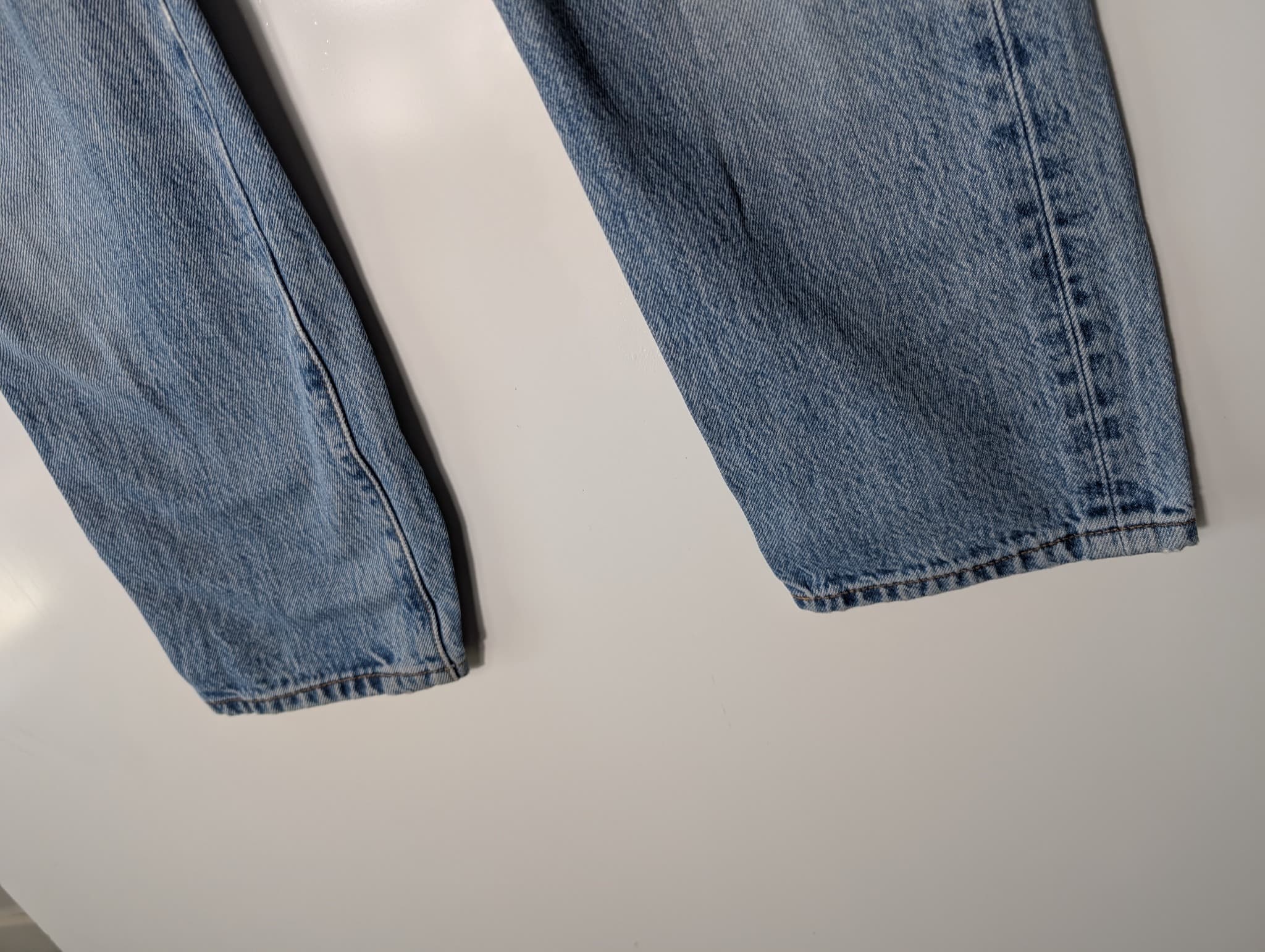 Levi's 550 Relaxed Fit Jeans Light Wash Women's Size 4 — photo 11 of 20