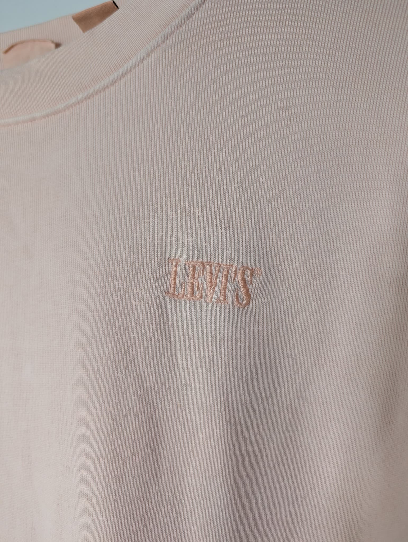 Levi's Embroidered Logo Crewneck Sweatshirt Pink Size S — photo 2 of 10