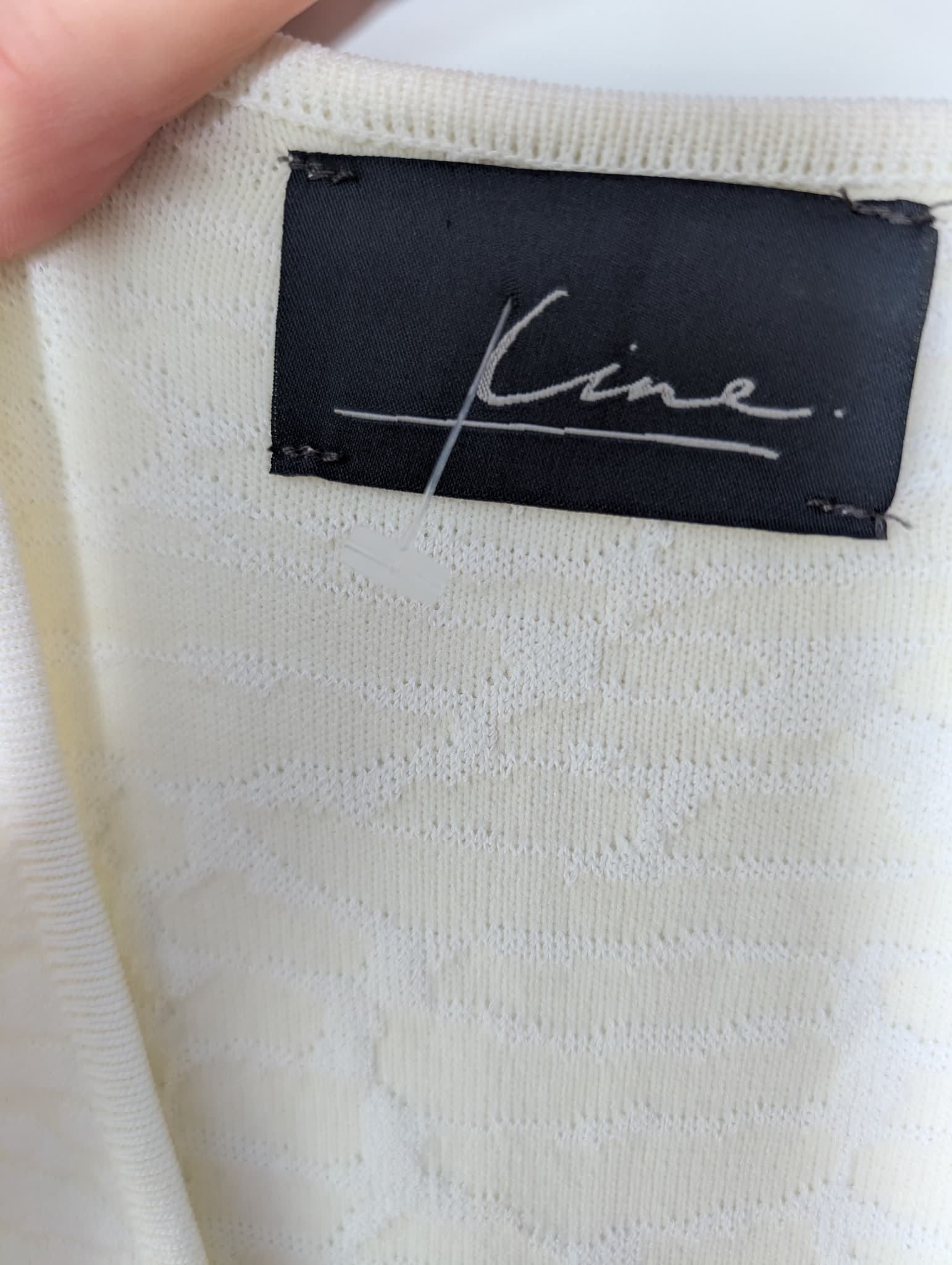 Line Textured V-Neck Fit and Flare Dress White Size M — photo 5 of 10