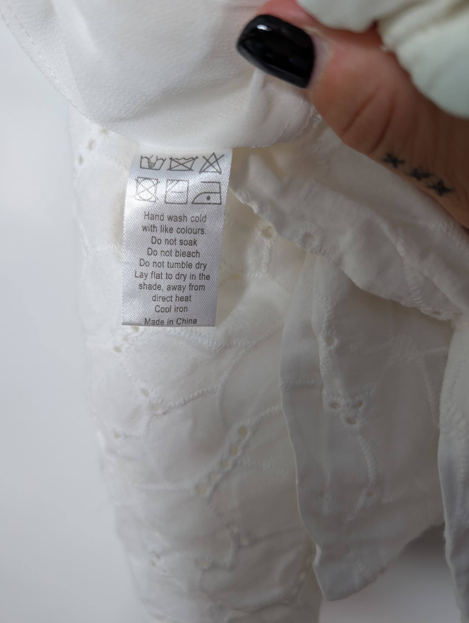 Lioness Eyelet Tie-Front Shorts White Women's XS — photo 7 of 15