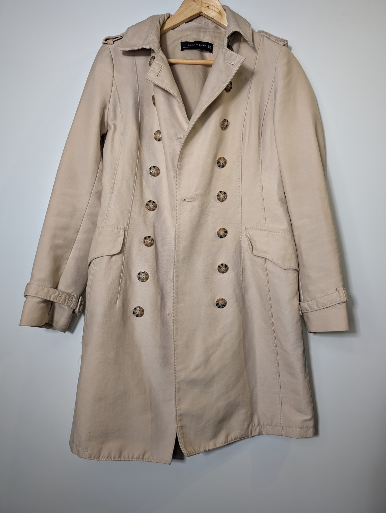 Loverich Collarless Blazer Beige Gold Button Detail Size 11 — photo 8 of 15