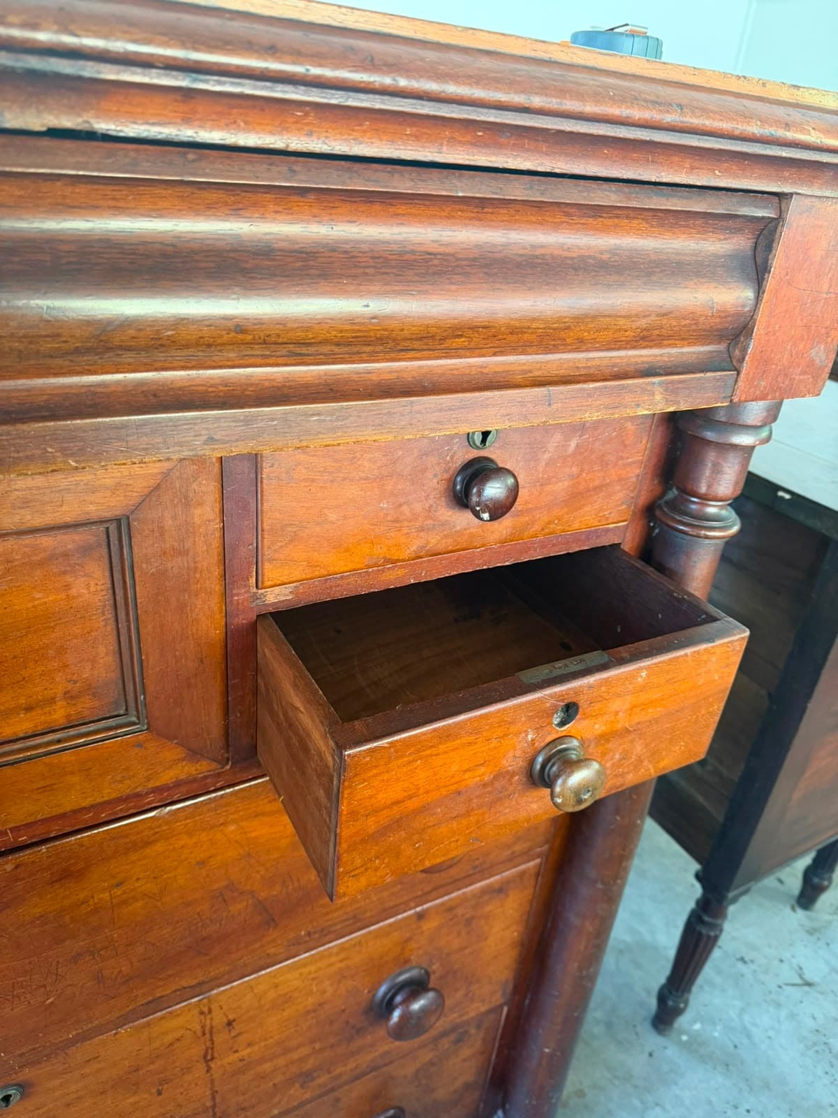 Mander Jones Victorian Mahogany Chest of Drawers Brown — photo 5 of 6