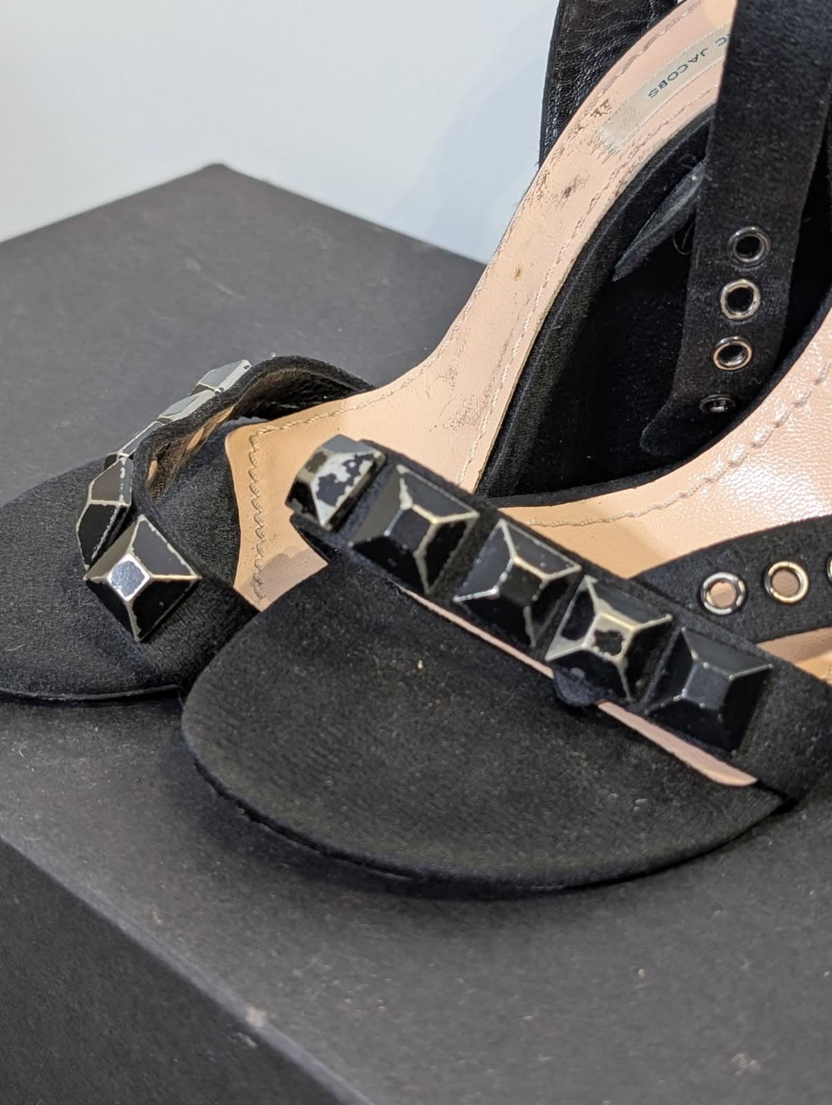 Marc Jacobs Black Suede Chain Detail Wedge Sandals - EU 38 — photo 3 of 7