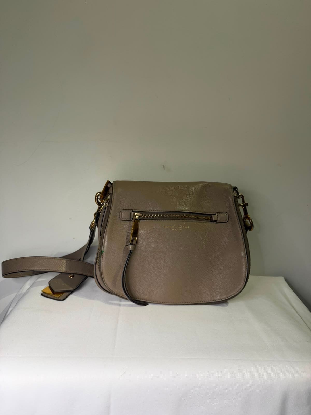 Marc Jacobs Recruit Nomad Crossbody Bag Taupe Leather — photo 7 of 9