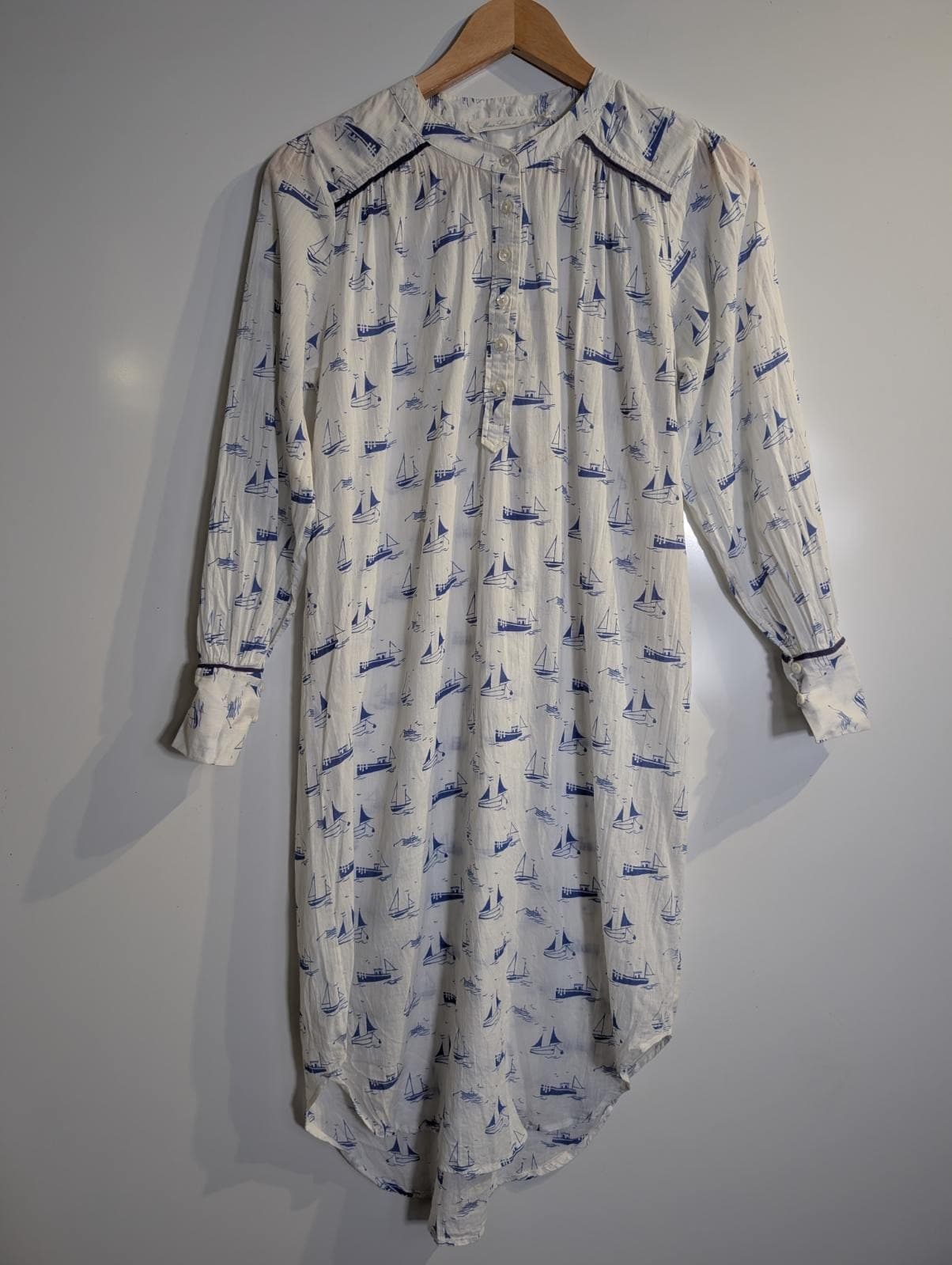 Marie Louise de Mar Sailboat Print Nightshirt White/Blue — photo 10 of 10
