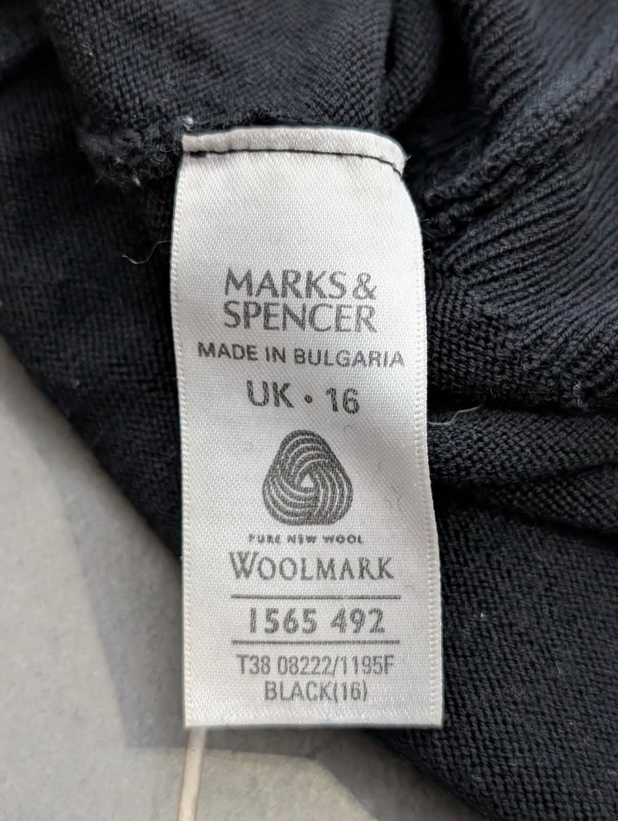 Marks & Spencer Pure New Wool Black Turtleneck Sweater - UK 16 — photo 3 of 6