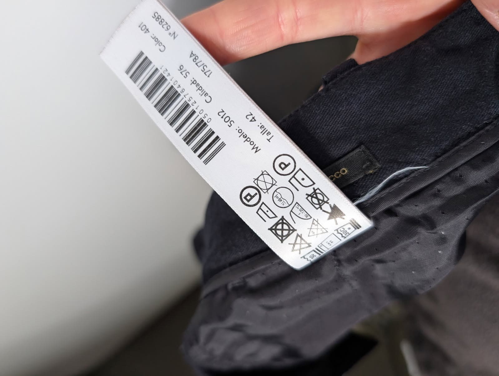 Massimo Dutti Women's Black Trousers EU 42 — photo 6 of 7