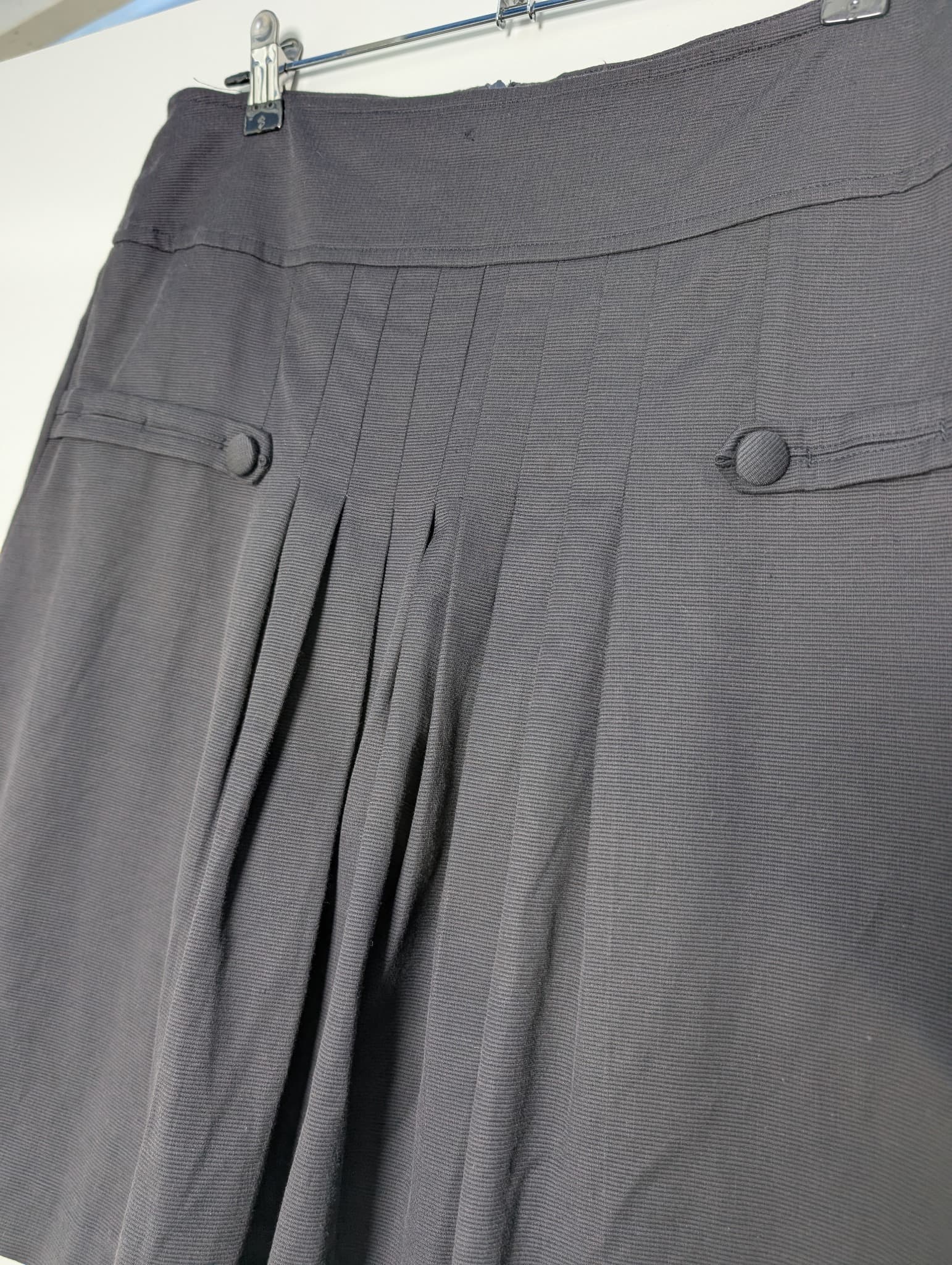 MAX&Co. Pleated Mini Skirt Black UK 12 — photo 2 of 7
