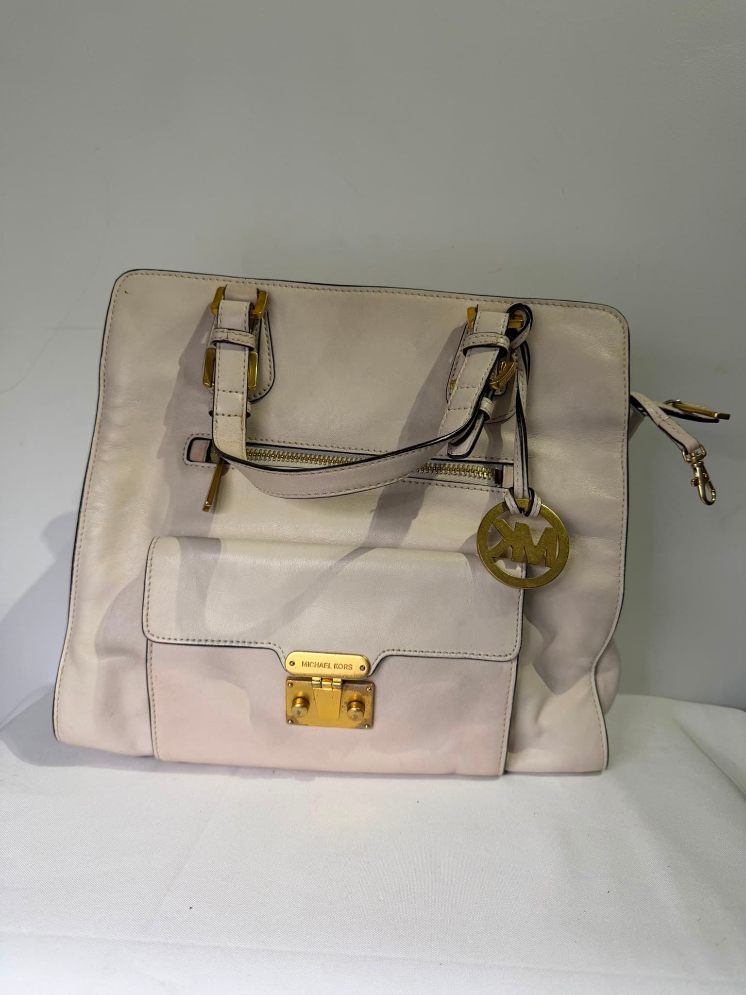 Michael Kors Sutton Medium Satchel Cream Leather Handbag — photo 3 of 7