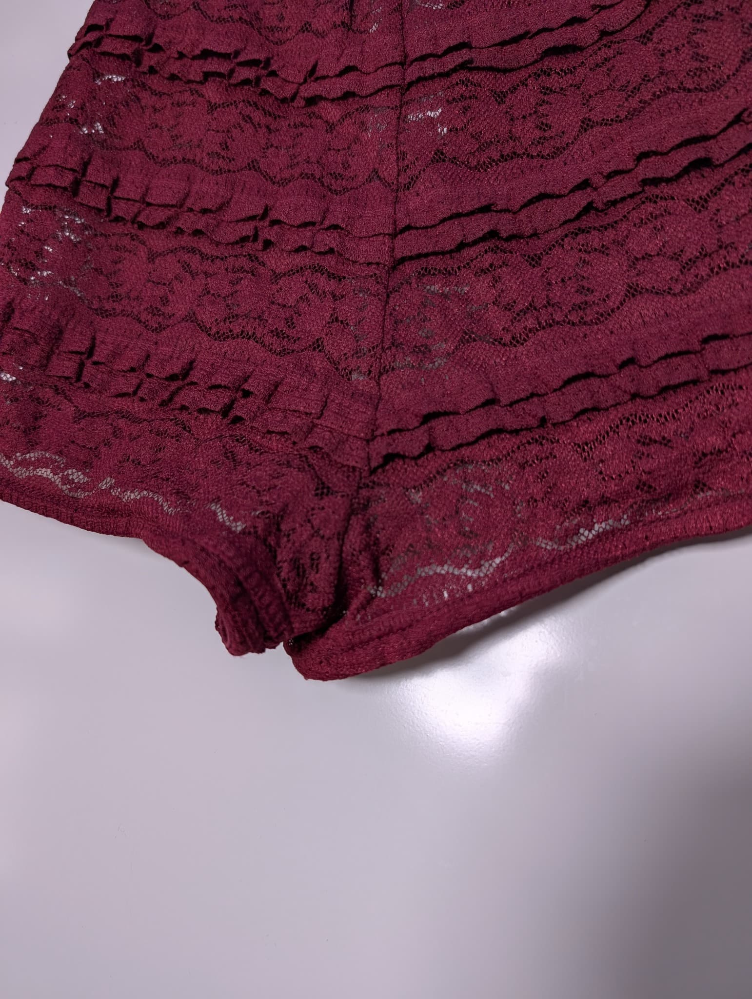 Missguided Lace High-Waisted Ruffled Shorts Burgundy Women's XS — photo 4 of 8