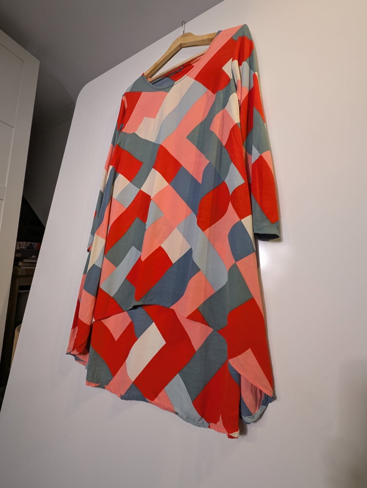 Mister Zimi Geometric Print Long Sleeve Dress - Vibrant Abstract Pattern — photo 10 of 10