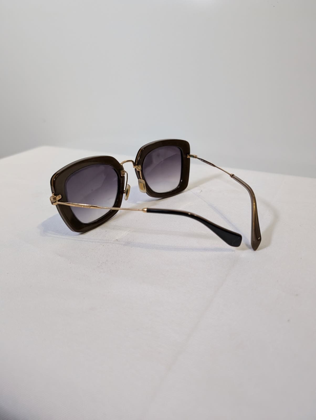 Miu Miu SMU 07O Sunglasses Black Gradient Gold Frame — photo 2 of 8