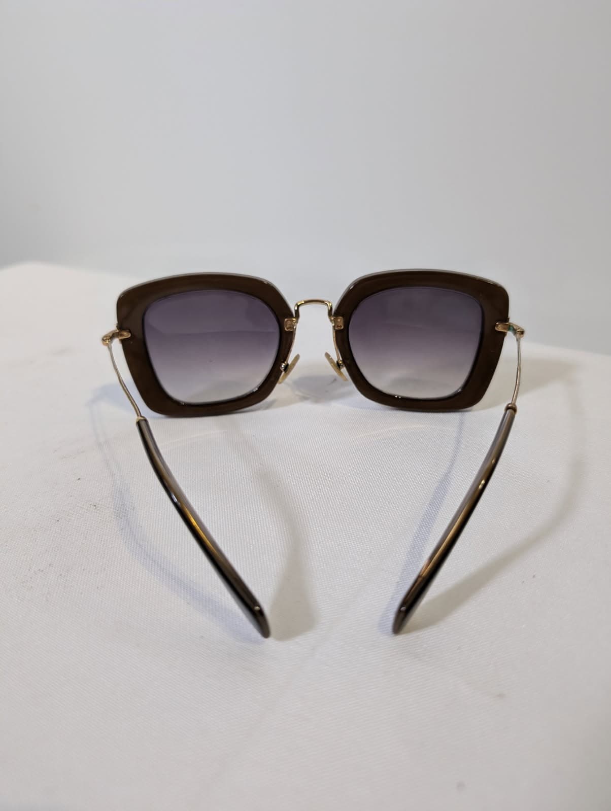 Miu Miu SMU 07O Sunglasses Black Gradient Gold Frame — photo 7 of 8