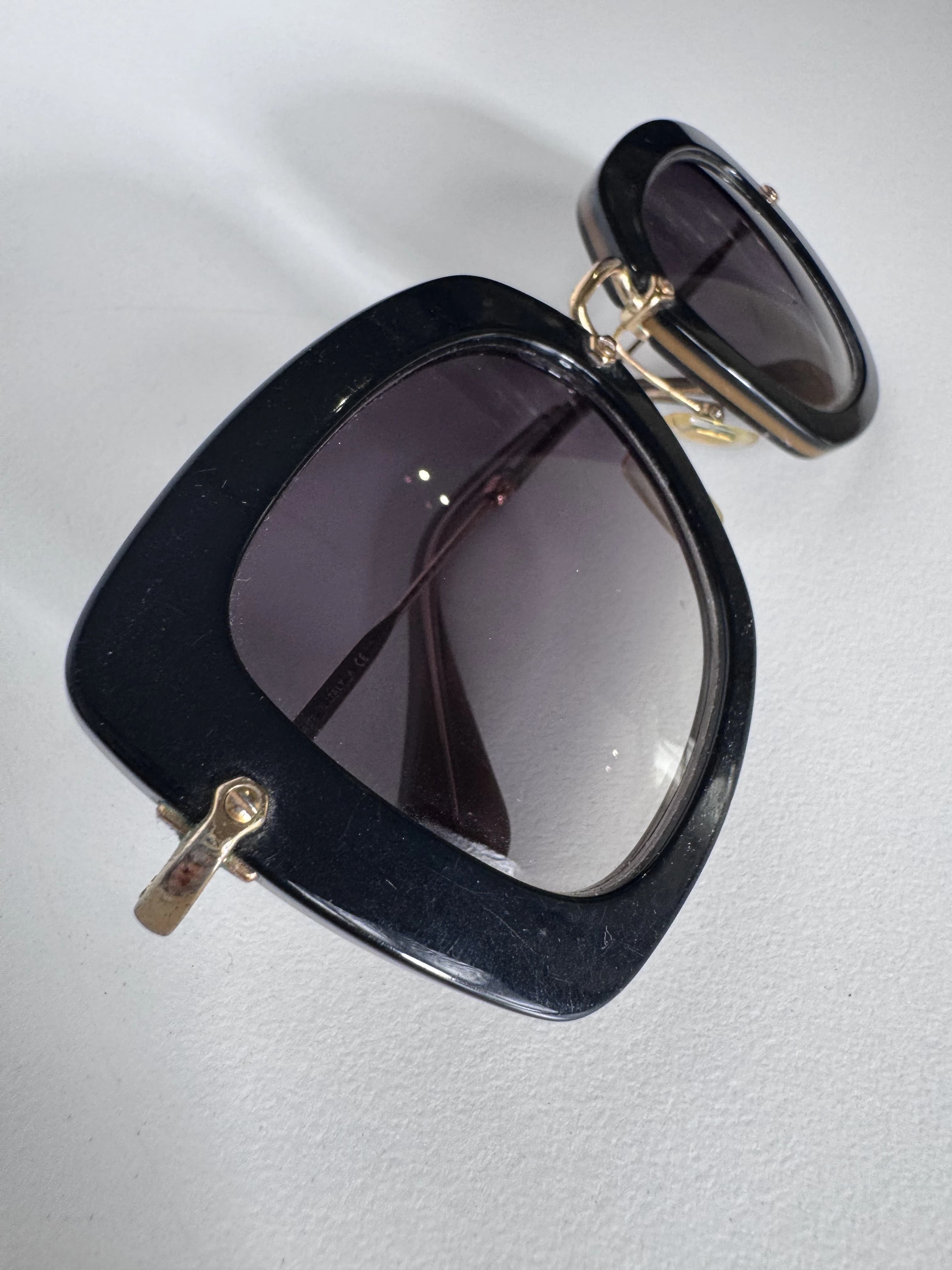 Miu Miu Sunglasses Dark Frame Made in Italy — photo 6 of 7