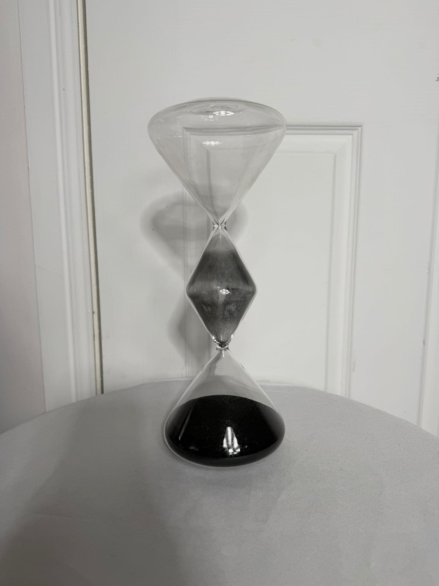 Modern Diamond-Shaped Glass Hourglass with Black Sand — photo 3 of 7