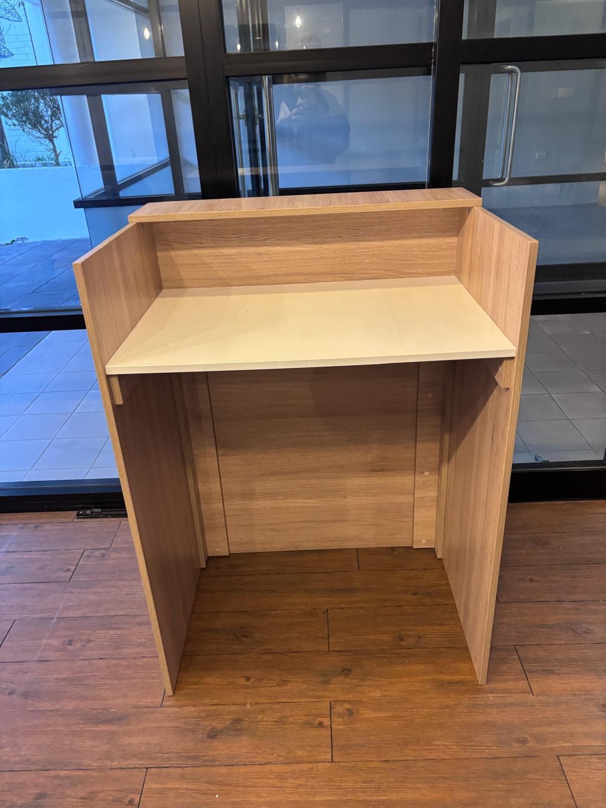 Modern Oak Reception Desk - Compact Retail POS Counter — photo 4 of 4