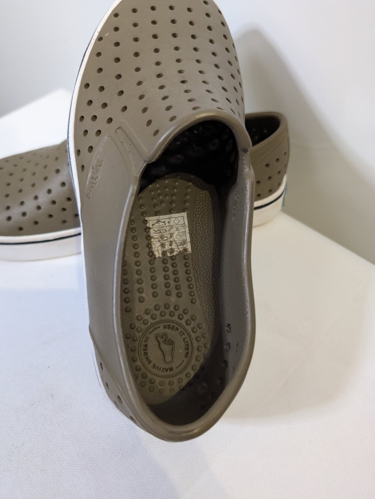Native Shoes Jefferson Slip-On Kids Olive Green Water Shoes — photo 4 of 4