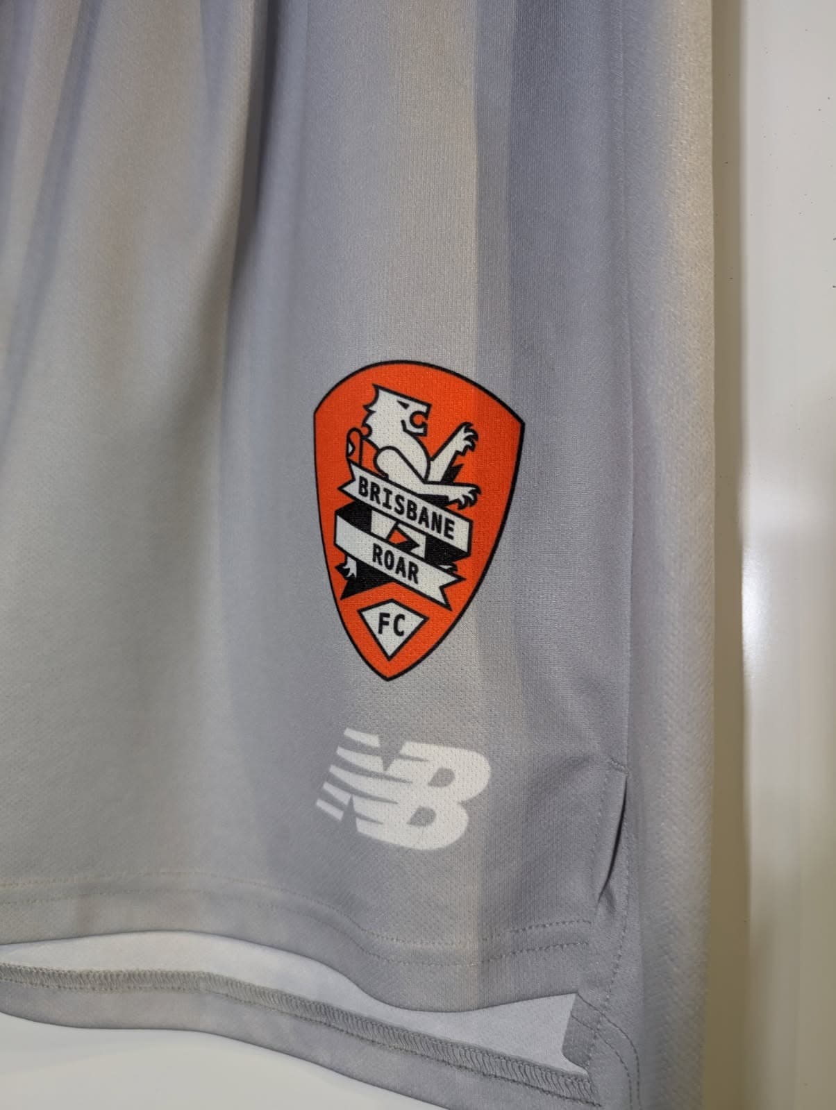 New Balance Brisbane Roar FC 2023/24 Away Shorts - Grey Men's Size M — photo 4 of 10