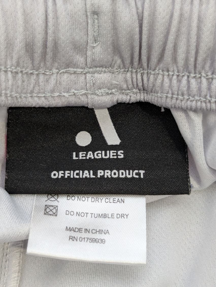 New Balance Brisbane Roar FC 2023/24 Away Shorts - Grey Men's Size M — photo 9 of 10