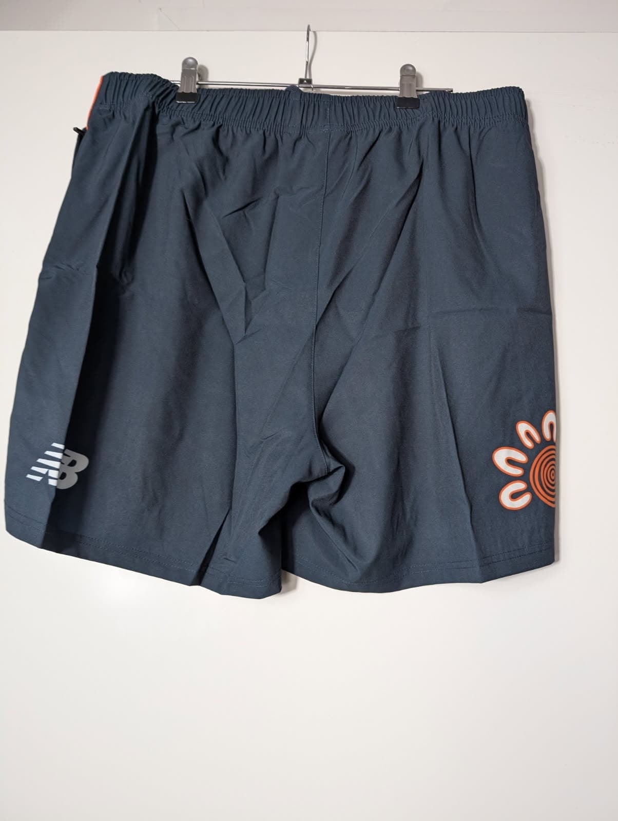 New Balance GWS Giants AFL First Nations Training Shorts 2XL — photo 4 of 8