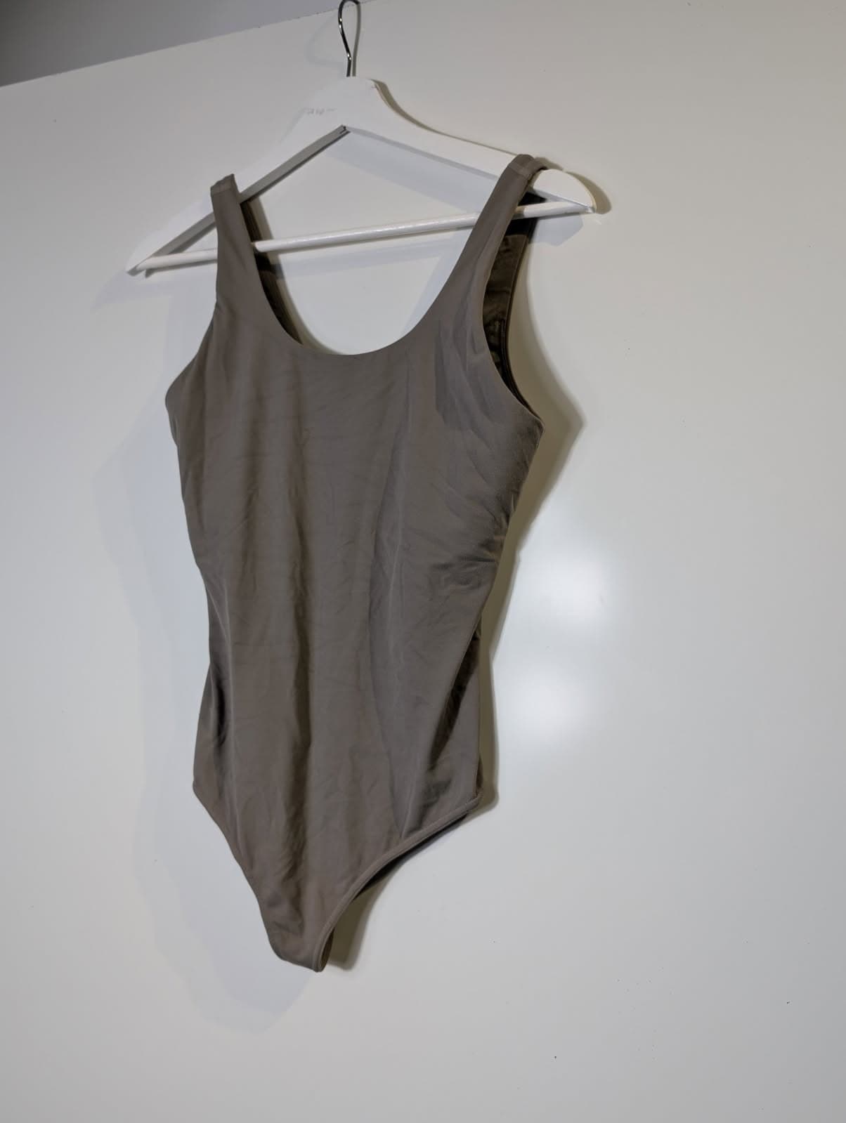 Nimble Activewear Scoop Neck Bodysuit Taupe Size M — photo 5 of 5