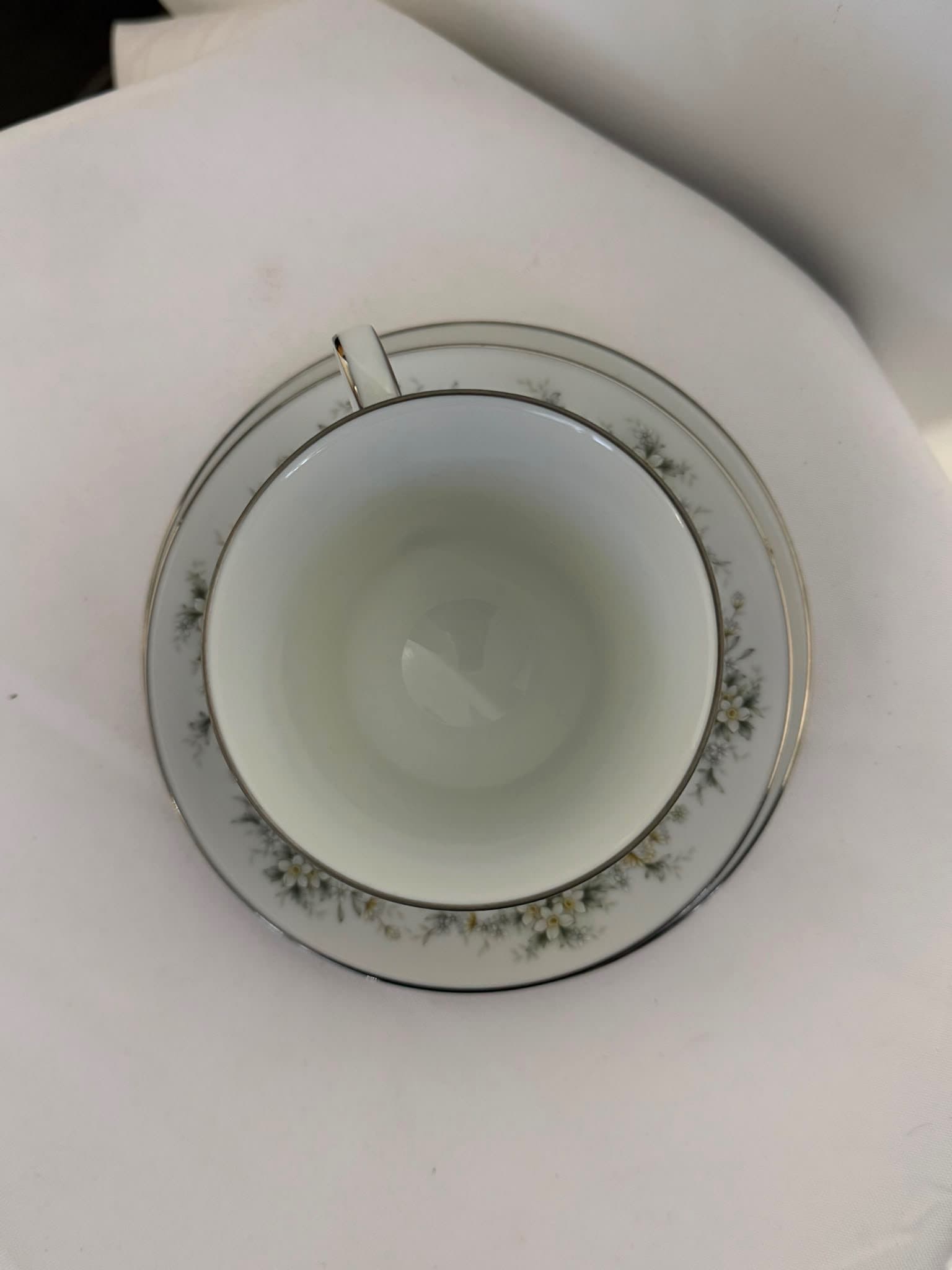 Noritake Melissa 3080 Fine China Tea Set 8 Place Settings Plus Extras — photo 7 of 7
