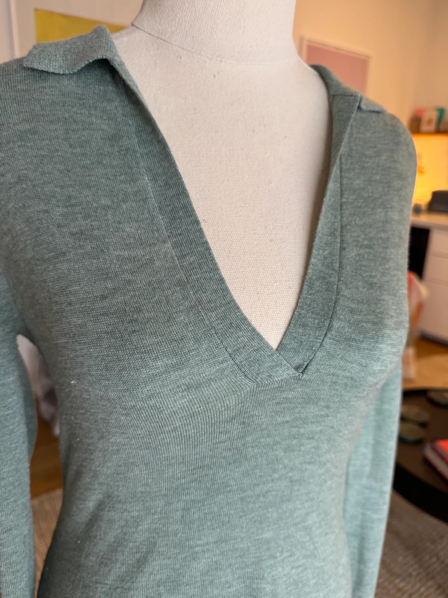 Nude Lucy Sage Green V-Neck Long Sleeve Knit Top Size S — photo 8 of 10
