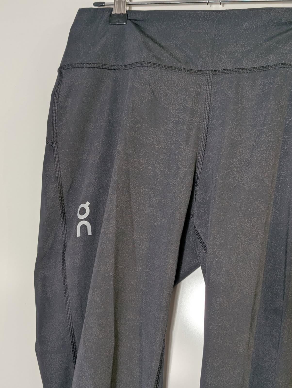 On Running Women's 7/8 Performance Tights - Black — photo 5 of 8