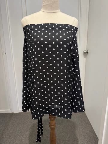 One Teaspoon Black and White Polka Dot Off-the-Shoulder Long Sleeve Top — photo 3 of 16