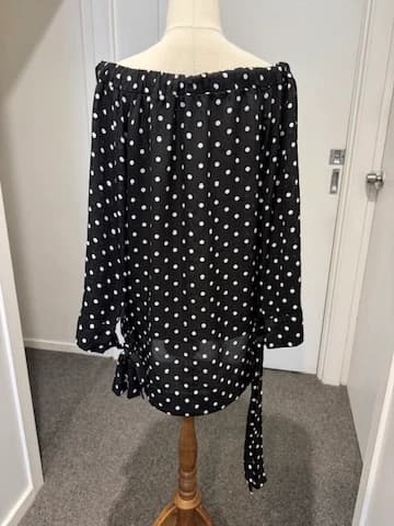 One Teaspoon Black and White Polka Dot Off-the-Shoulder Long Sleeve Top — photo 15 of 16