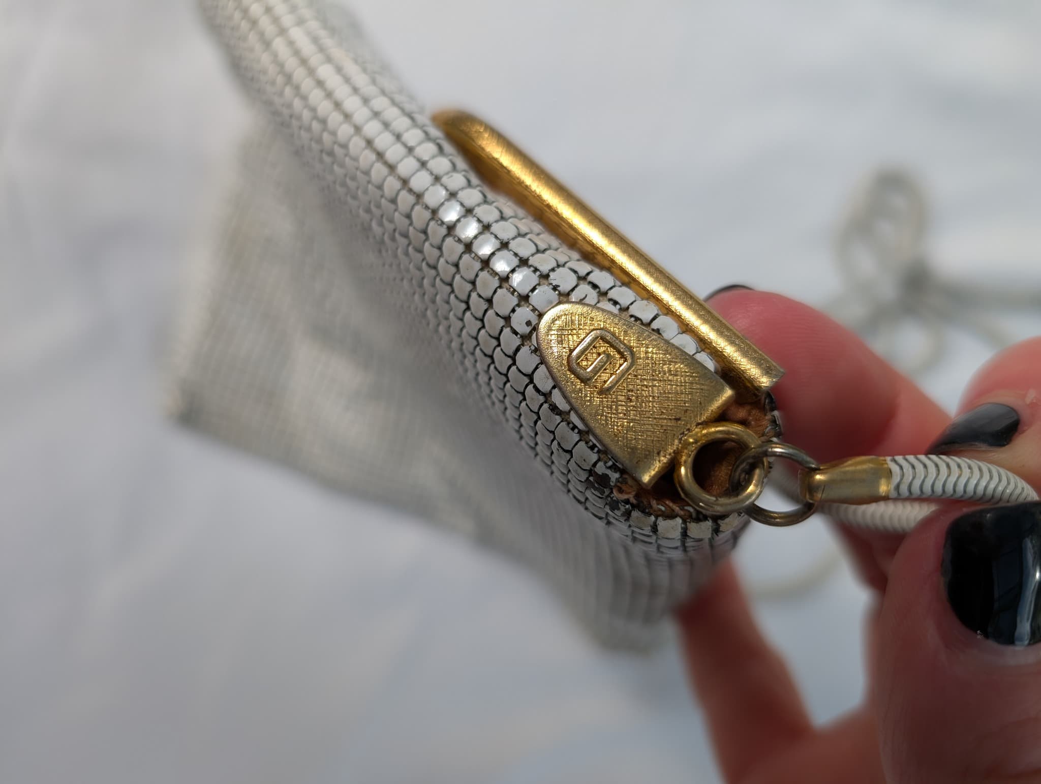 Oroton Vintage Metal Mesh Evening Bag Silver — photo 12 of 17
