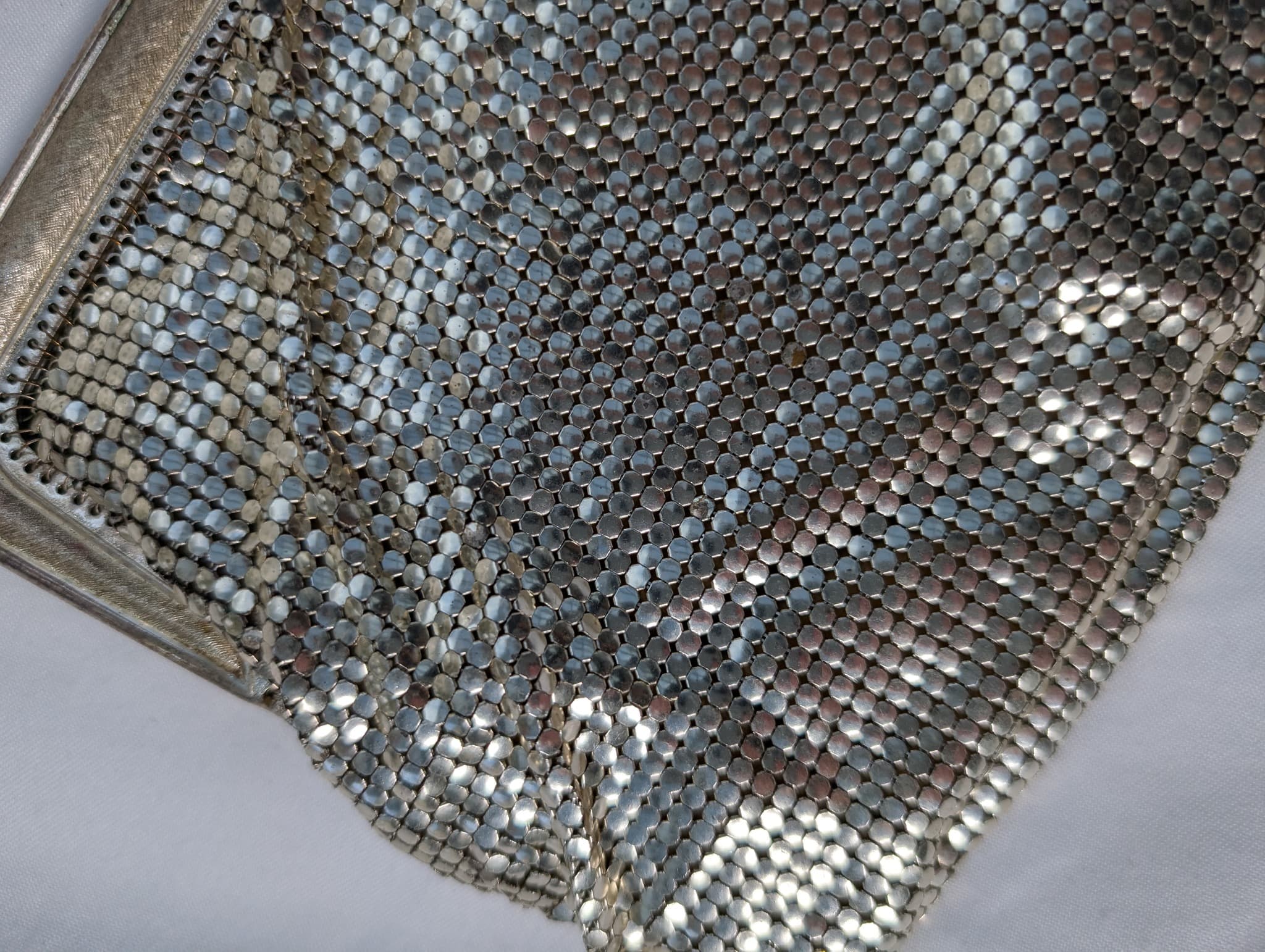 Oroton Vintage Metal Mesh Evening Bag Silver — photo 2 of 17
