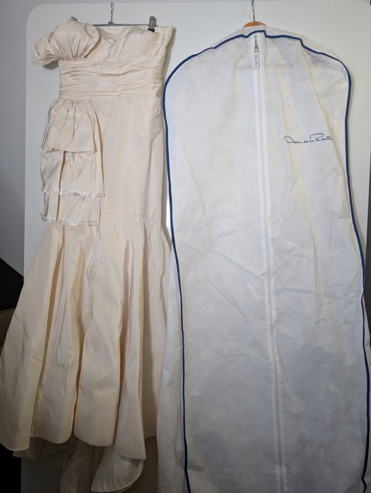 Oscar de la Renta Evening Gown Ivory Silk Taffeta US 10 — photo 5 of 8