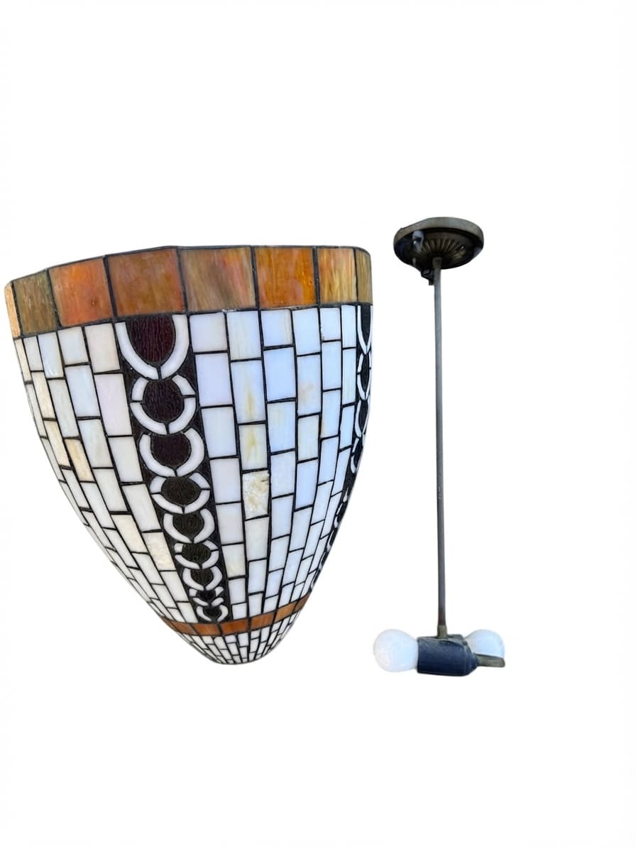 Pendant Light Tiffany Style Stained Glass Ceiling Light Vintage Feature — photo 1 of 5