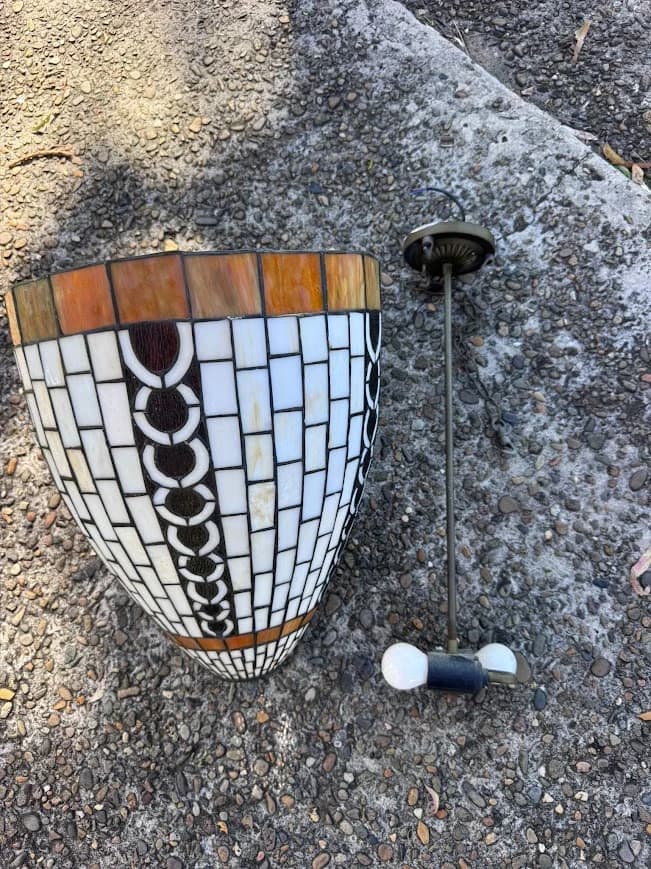 Pendant Light Tiffany Style Stained Glass Ceiling Light Vintage Feature — photo 2 of 5