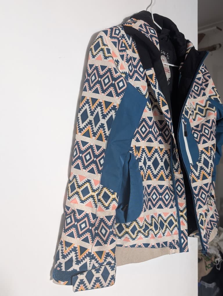 Picture Organic Clothing Ski Jacket - Girls Size 12 Geometric Pattern — photo 2 of 7