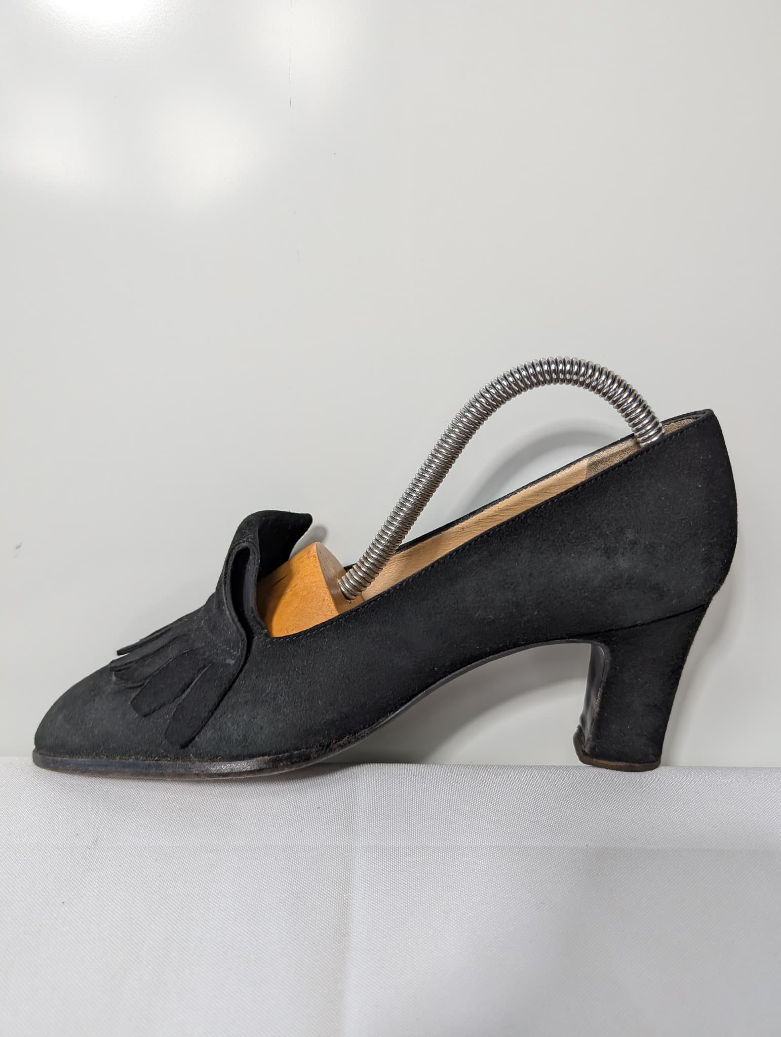 Prada Suede Fringed Kiltie Heeled Loafers Black EU 37 — photo 4 of 7