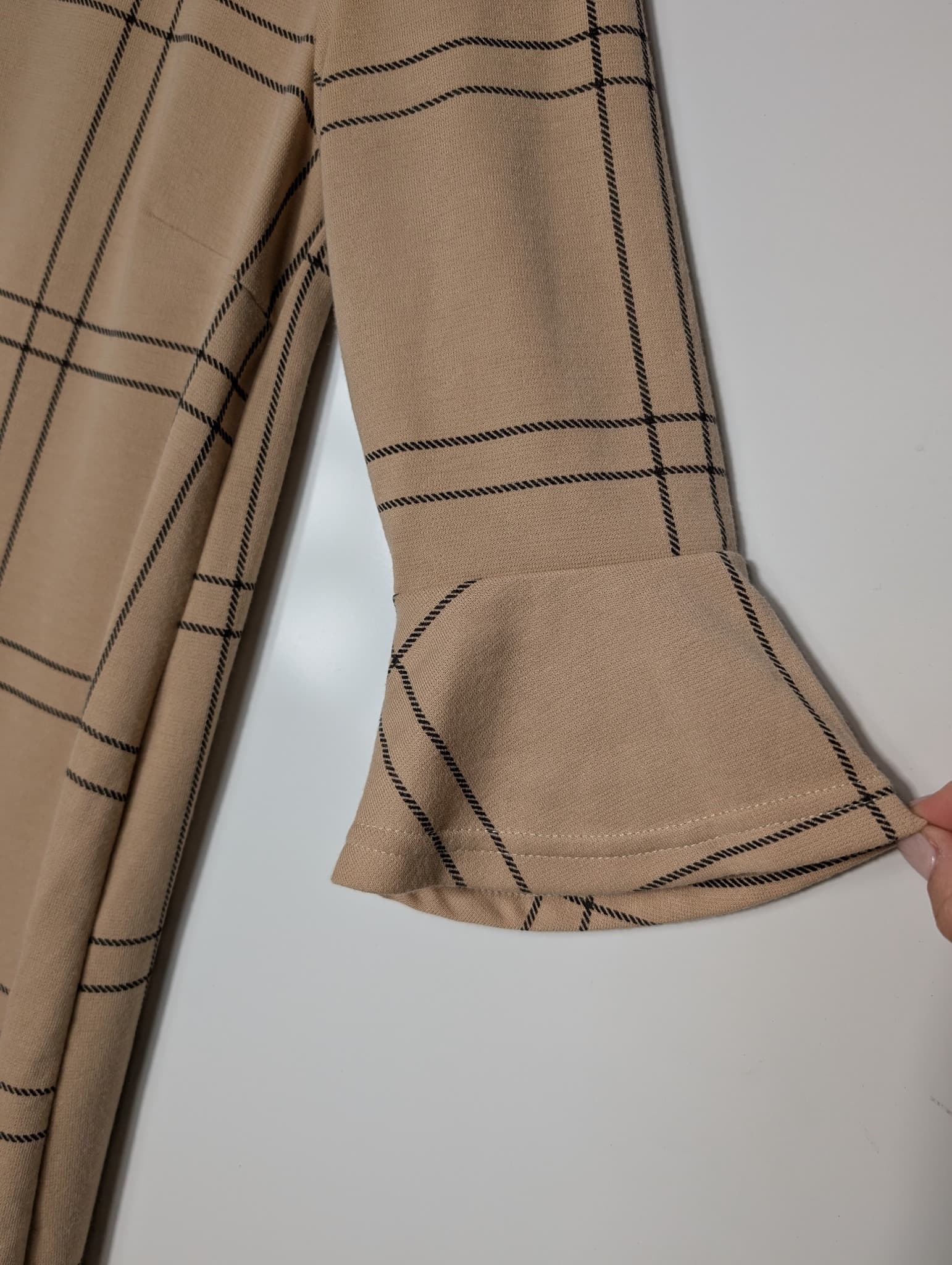 Primark Checkered Bell Sleeve Shift Dress Tan and Black UK 12 — photo 2 of 5