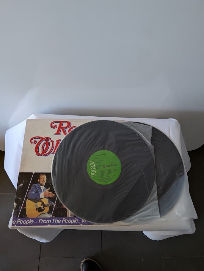 RCA Roger Whittaker Live! The People... From The People... To The People Vinyl LP — photo 4 of 8