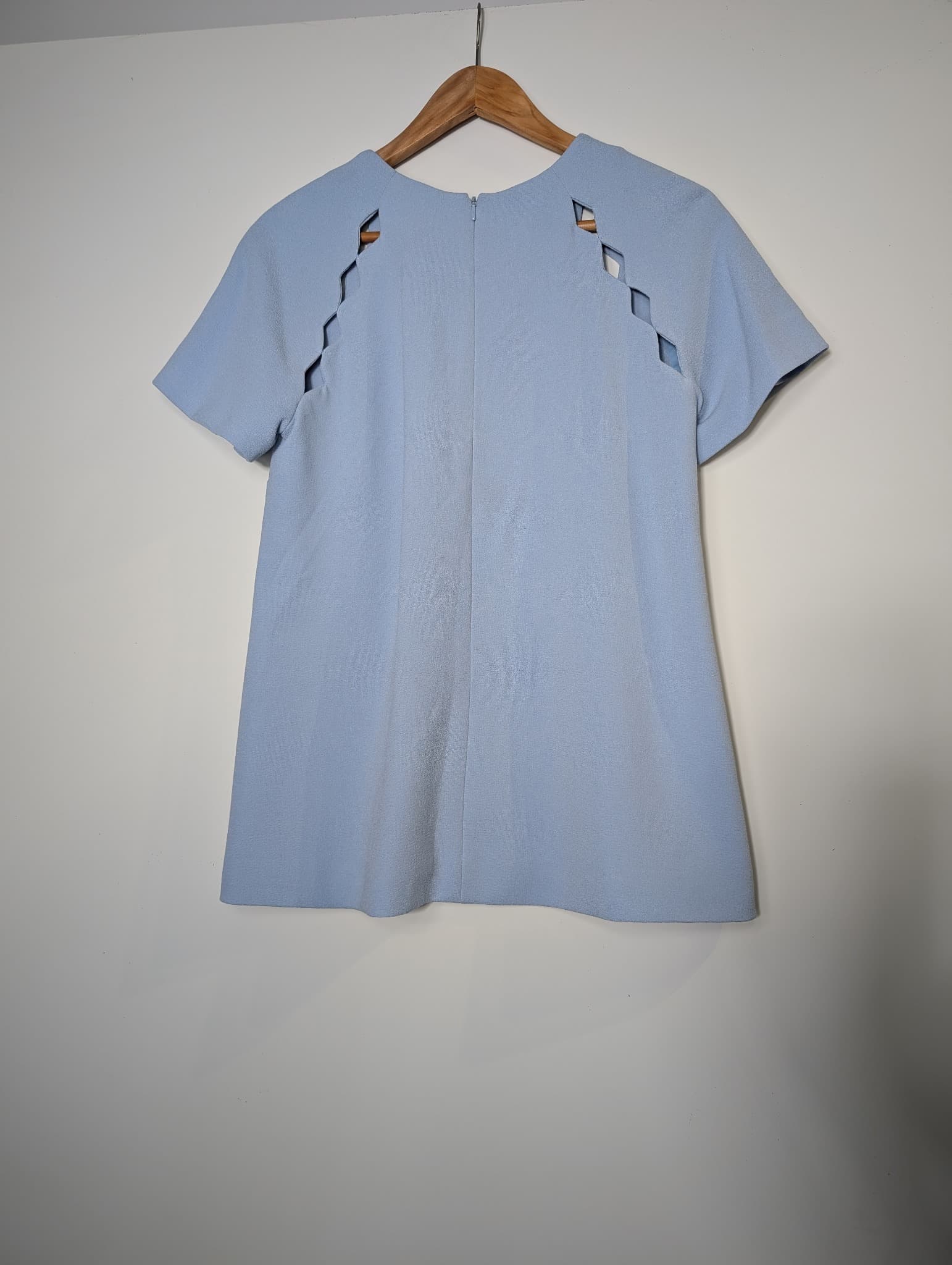 Rebecca Vallance Scalloped Cutout Blouse Light Blue AU 8 — photo 3 of 7