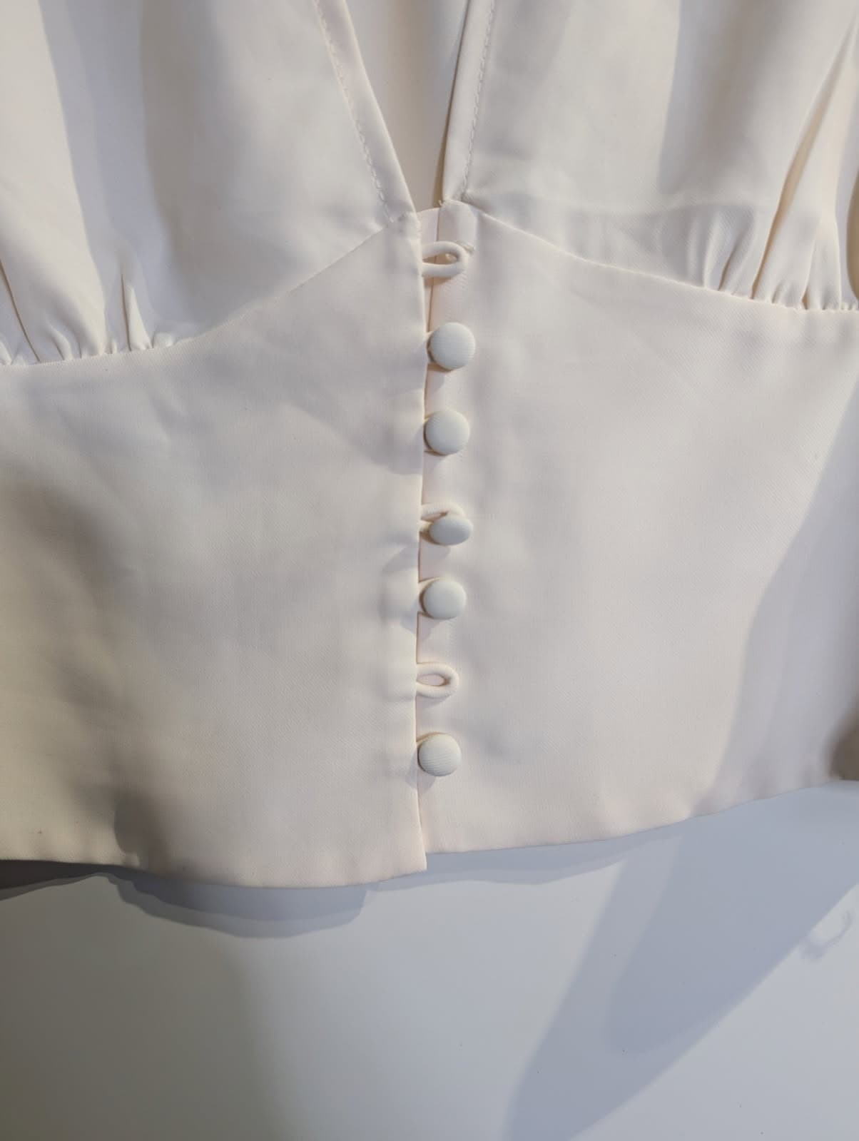 Reiss V-Neck Button-Front Blouse Cream Women's UK 8 — photo 3 of 8