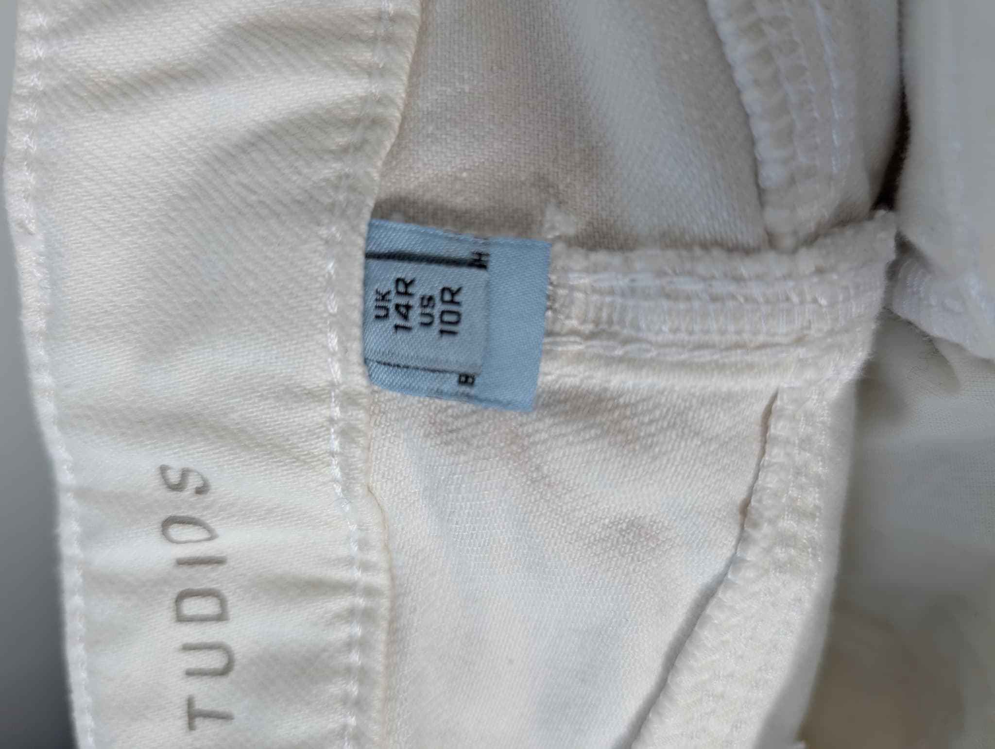 River Island High Waisted Mom Jeans White UK 14R — photo 4 of 6