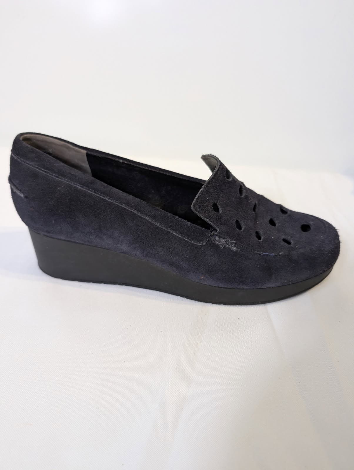 Robert Clergerie Paris Suede Perforated Wedge Loafers - Navy EU 38 — photo 11 of 11