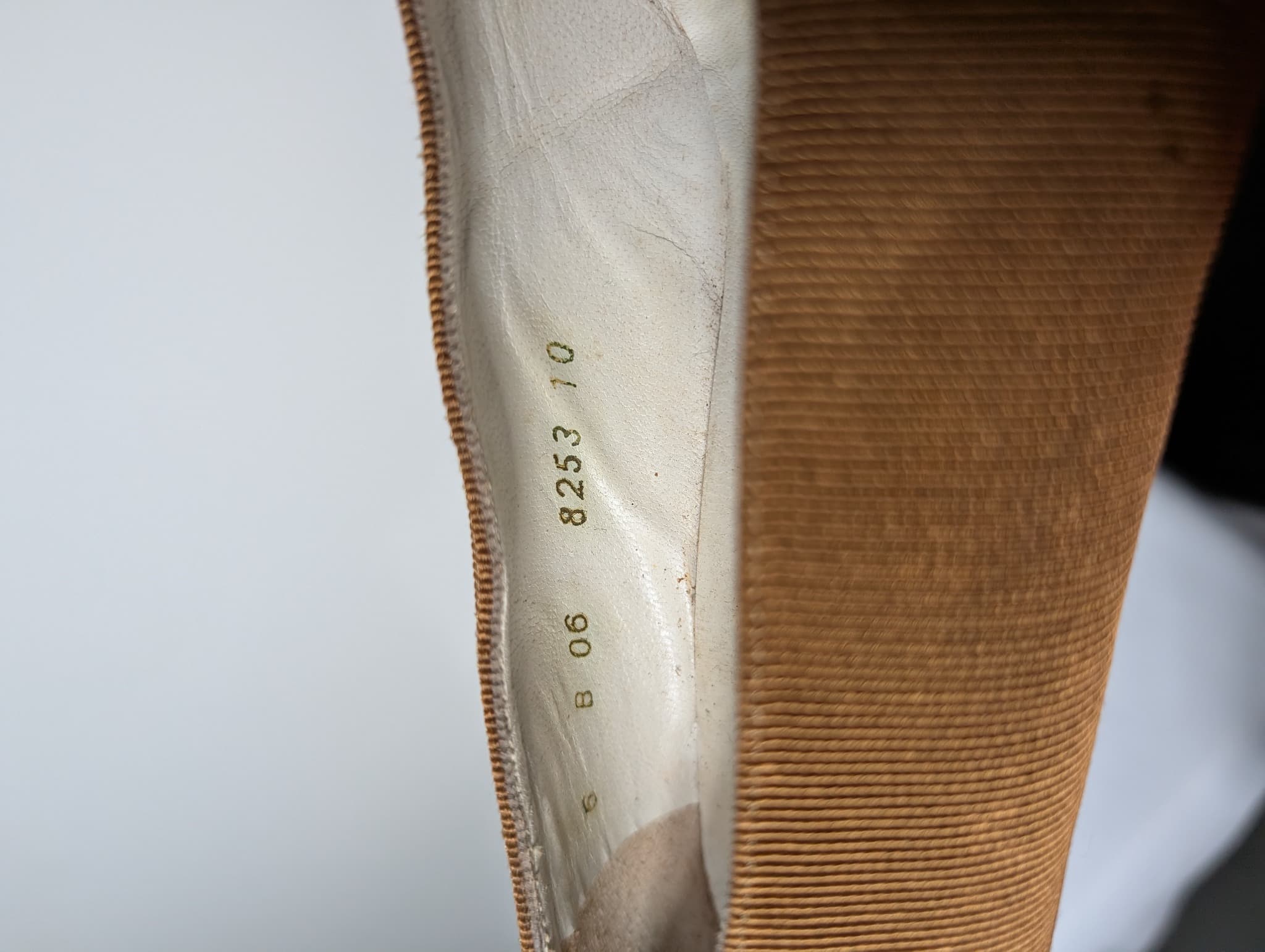 Robert Clergerie Vintage Grosgrain Ribbon Pumps Brown EU 36 — photo 7 of 7