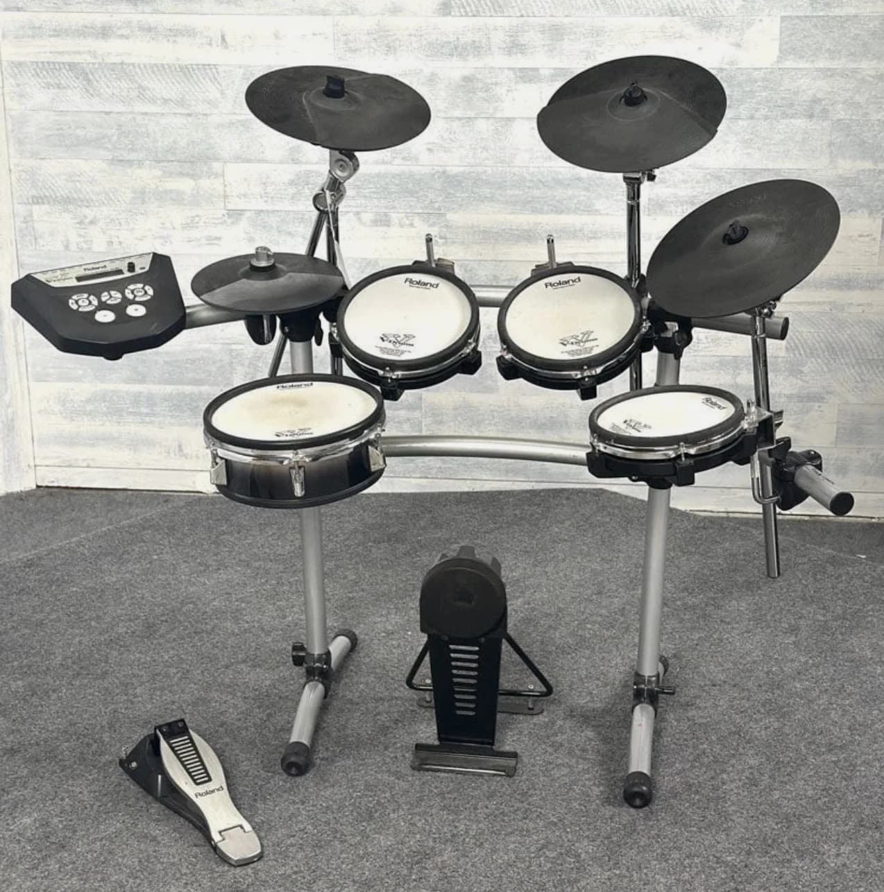 Roland V-Drums TD-6V Percussion Sound Module Black — photo 1 of 8