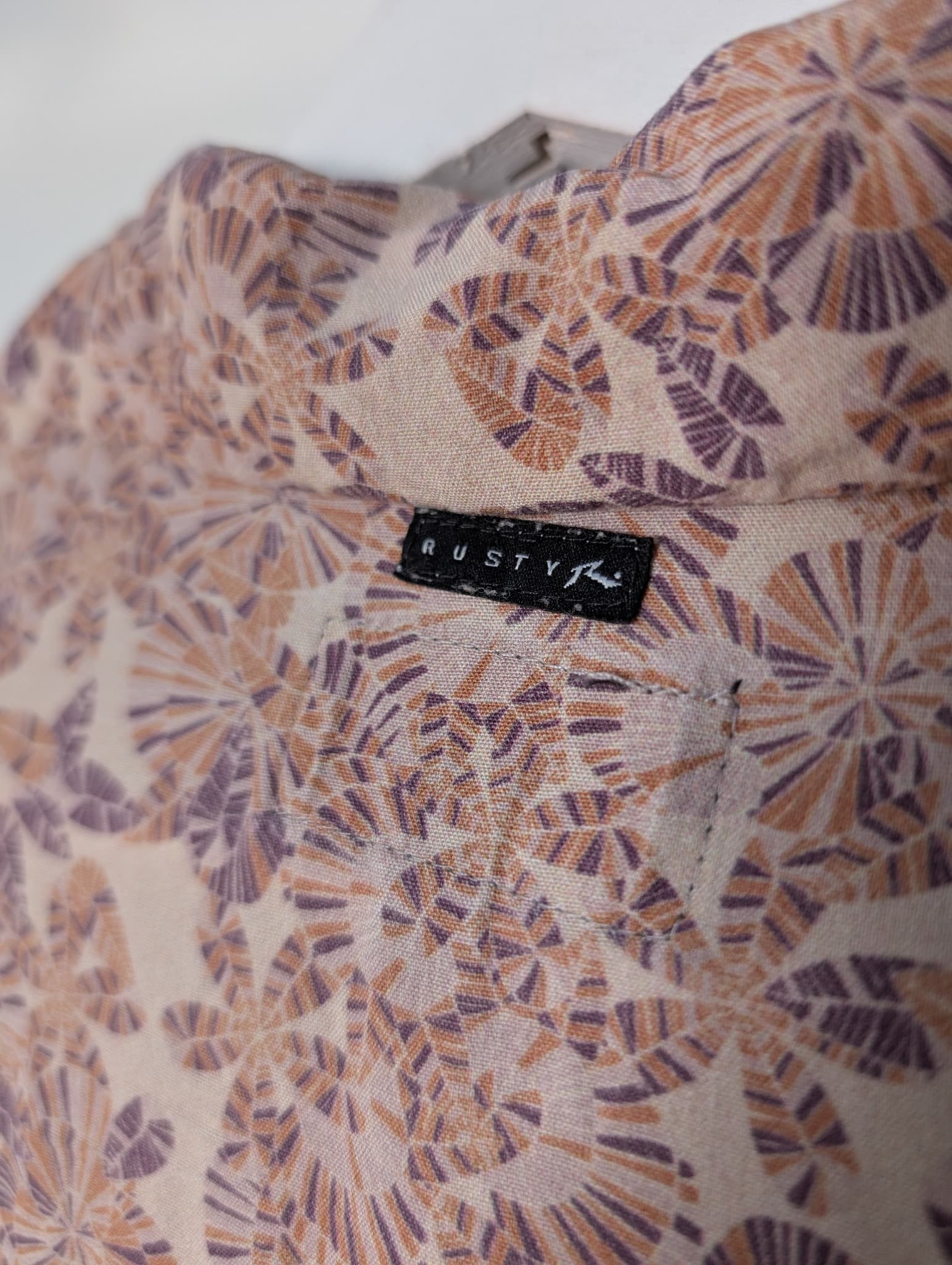 Rusty Men's Floral Short Sleeve Button-Up Shirt Multicolour Size M — photo 5 of 8